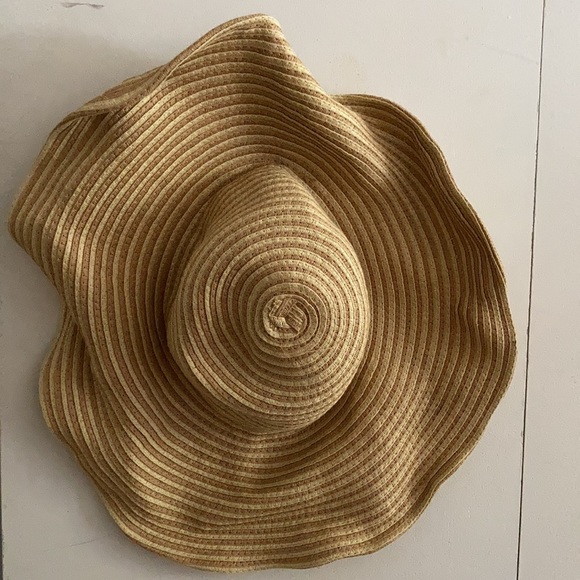 Sun hat - Picture 2 of 3